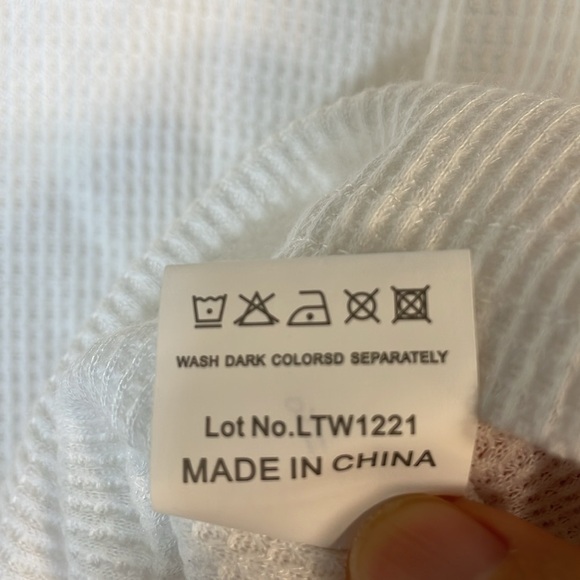 NWT. Boho MIHOLL Small Lune Lace Sleeve Top. - Picture 10 of 13